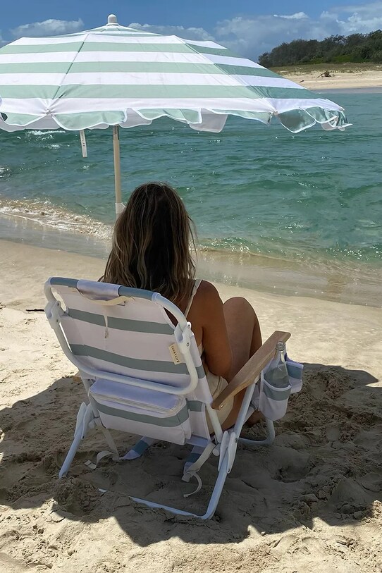 Plážová stolička SunnyLife La Palma Sage Stripe S51DBCPA