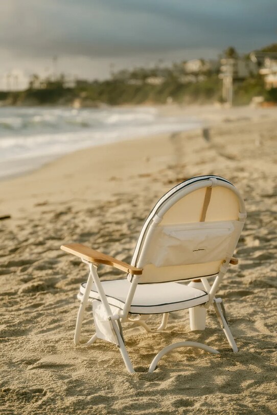 Business & Pleasure Co. krzesło plażowe Rive White BPC.P.RIV.WHT