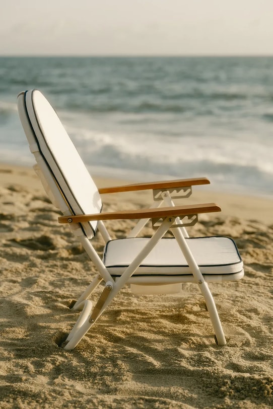 Business & Pleasure Co. krzesło plażowe Rive White BPC.P.RIV.WHT