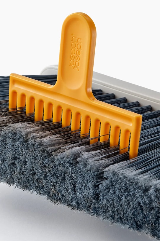 Joseph Joseph mătură cu cuier de perete Cleantech 94 x 26 cm 65008 bej