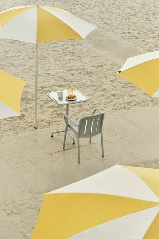 HAY parasol ogrodowy z materiału tekstylnego 170 x 200 x 200 cm AF578.F621.AU94