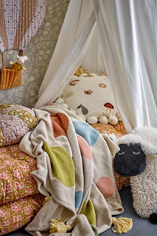 Okrasna blazina Bloomingville Dolly bela 82062351