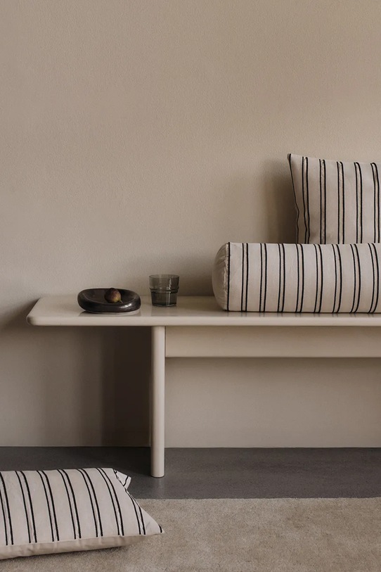 Salon i sypialnia ferm LIVING poszewka na poduszkę bawełniana Twill 60 x 40 cm 1104272066 biały