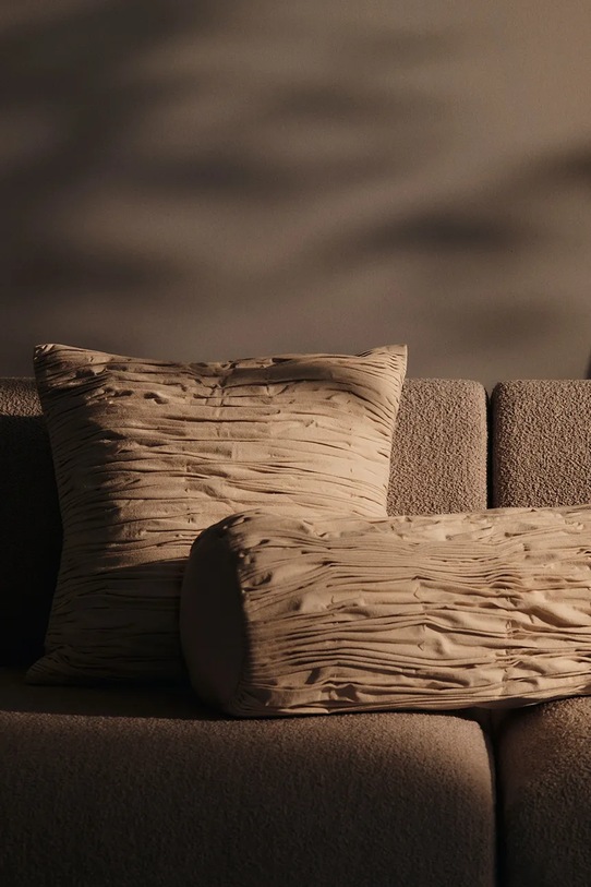 Dnevni boravak i spavaća soba Ukrasni pamučni jastuk ferm LIVING Falda 60 x 20 cm 1104272241 bež