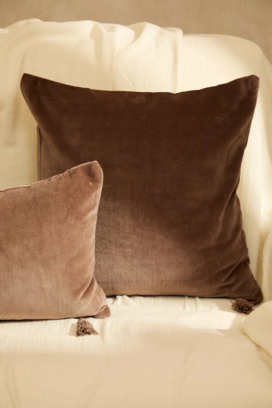 Calma House poszewka dekoracyjna na poduszkę bawełniana Velour 45 x 45 cm brązowy VELOUR.45.MRR