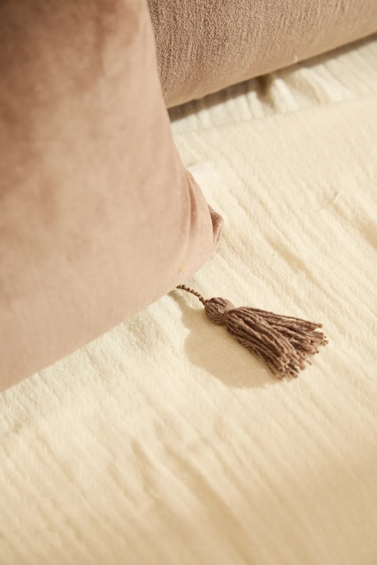 Calma House poszewka dekoracyjna na poduszkę bawełniana Velour 45 x 45 cm VELOUR.45.MRR brązowy