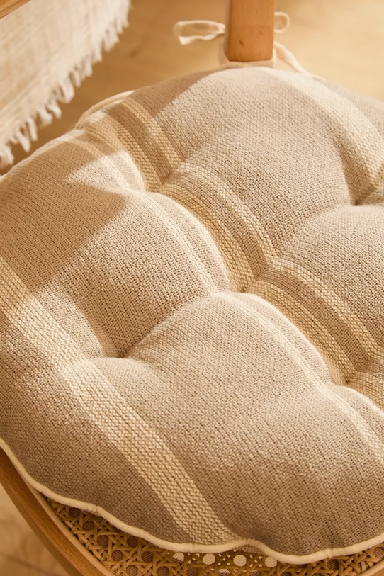 Salon i sypialnia Calma House poduszka dekoracyjna na krzesło bawełniana Sorento 40 x 4 cm SORENTO.40D.PIE beżowy