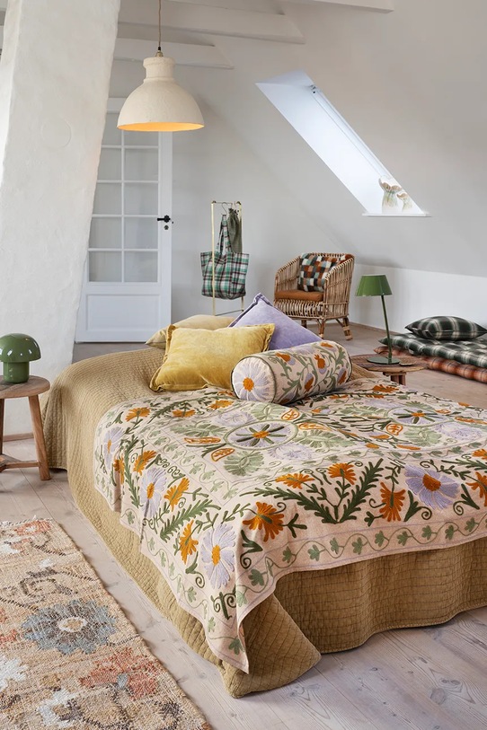 Salon i sypialnia Madam Stoltz poszewka dekoracyjna na poduszkę z wełna 40 x 60 cm JOCU1376 multicolor