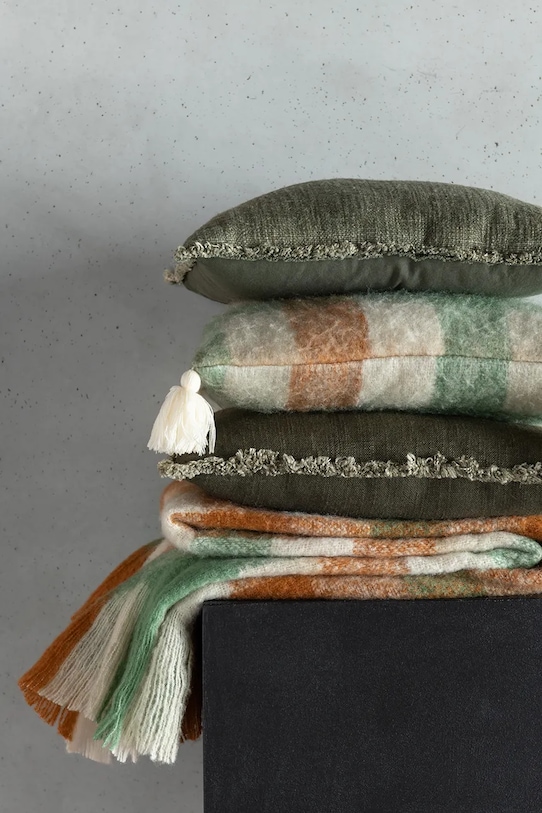 Salon i sypialnia J-Line poduszka dekoracyjna 45 x 45 cm 46525 multicolor