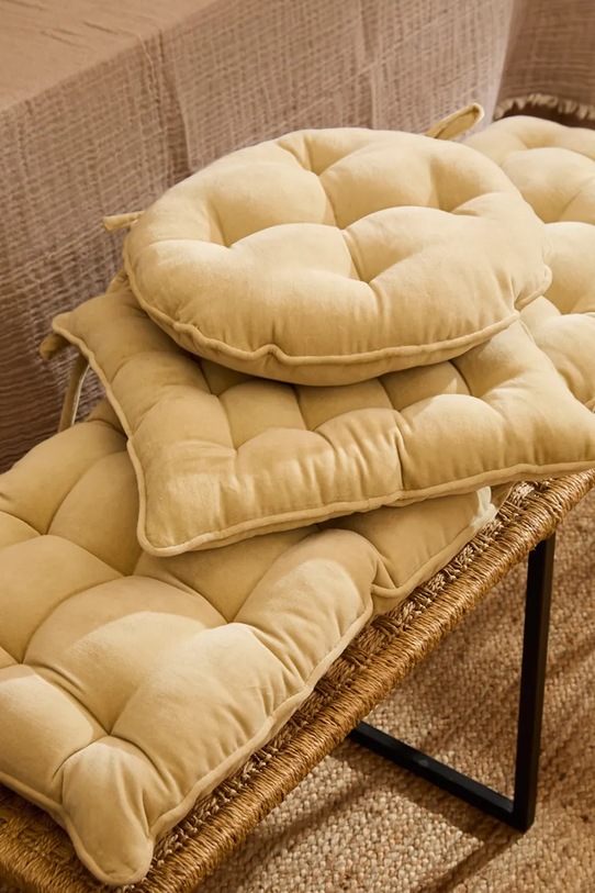 Calma House poduszka na krzesło Velour 40 x 4 cm beżowy VELOUR.40D.CRU