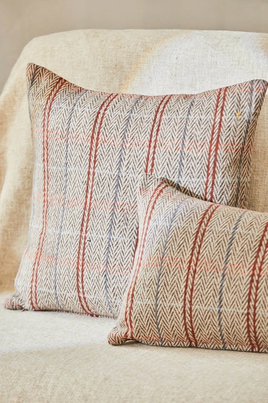 Salon i sypialnia Calma House poszewka dekoracyjna na poduszkę z wełną Montana 45 x 45 cm MONTANA.45.MUL multicolor