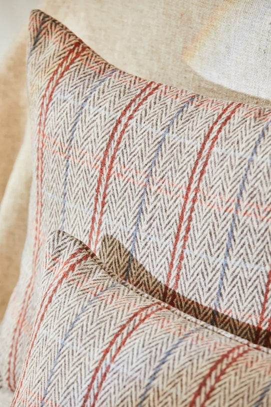 Calma House poszewka dekoracyjna na poduszkę z wełną Montana 45 x 45 cm multicolor MONTANA.45.MUL