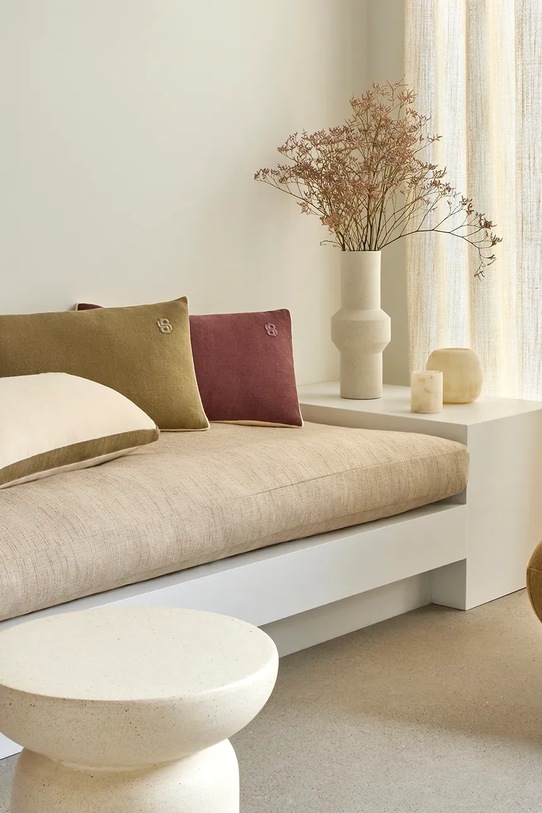 BOSS poszewka dekoracyjna na poduszkę lniana CLAYTON Dark kaki 31 x 55 cm 1067482 zielony