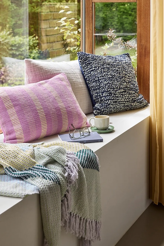 Hübsch poduszka dekoracyjna bawełniana 40 x 60 cm różowy 702110