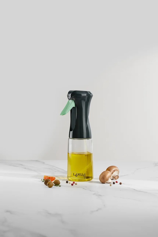 Lekue butelka na oliwę z atomizerem Oil Sprayer 150 ml 887161 szary AA00