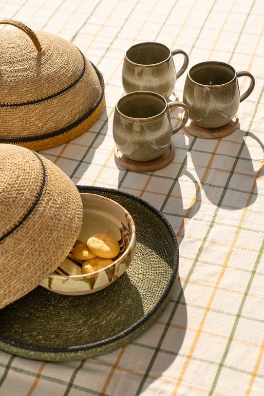 Kuchnia i bar Madam Stoltz osłona na żywność z trawy morskiej 30 x 13 cm DCI.1265 multicolor