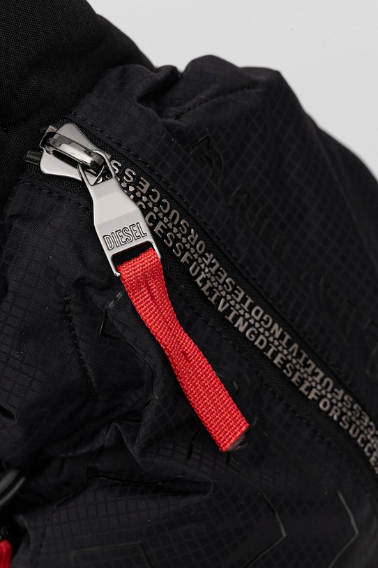 Сумка на пояс Diesel ZIP-D ZIP-D SLING BAG X чорний X10053.P6872