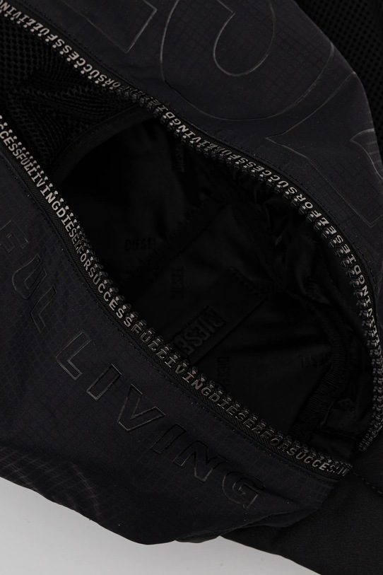 Diesel övtáska ZIP-D ZIP-D SLING BAG X X10053.P6872 fekete