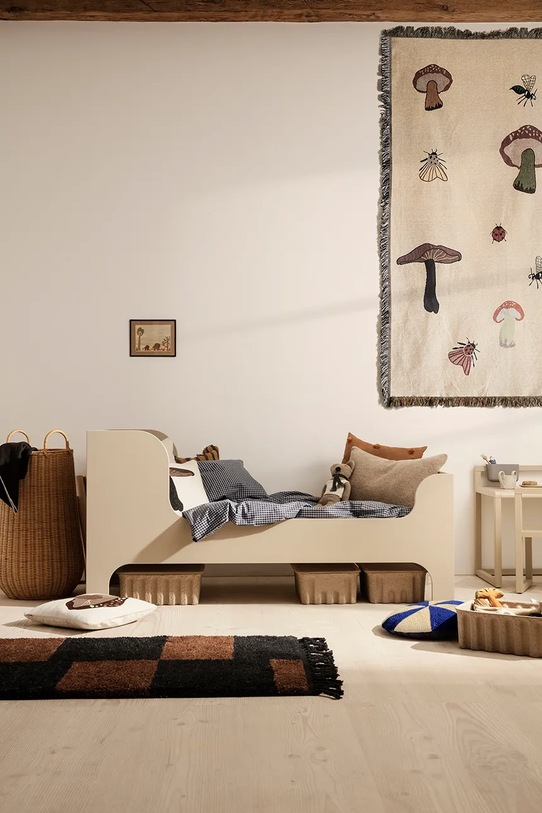 Salon i sypialnia ferm LIVING koc bawełniany Forest Tapestry 120 x 170 cm 1104264911 beżowy