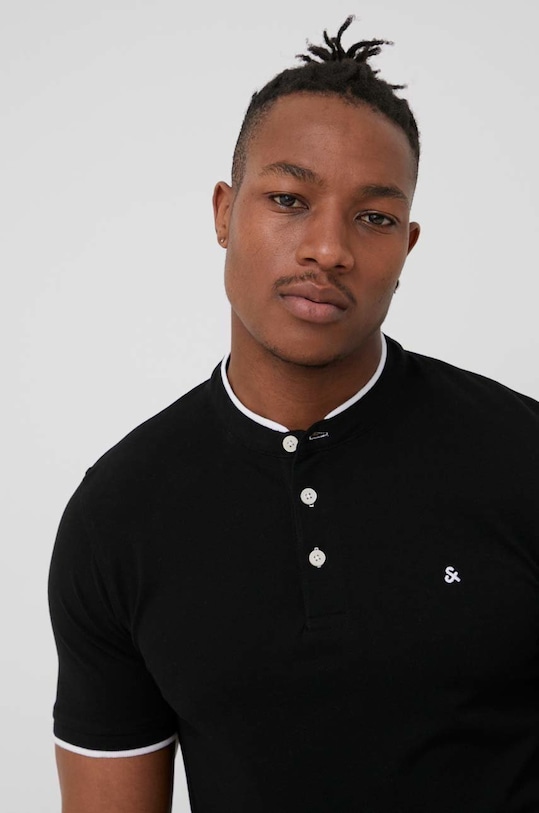Bavlnené polo tričko Jack & Jones jemný vzor čierna 12199711.Black