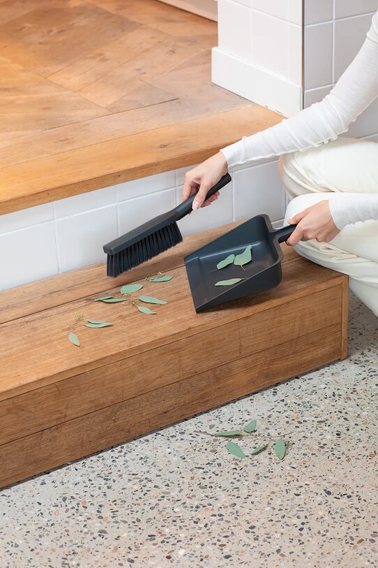 Brabantia zmiotka i szufelka SinkSide 234163