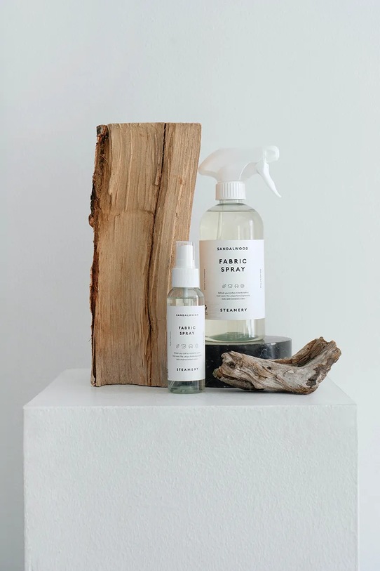 Łazienka Steamery odświeżacz do tkanin w sprayu Sandalwood 500 ml 863.. biały
