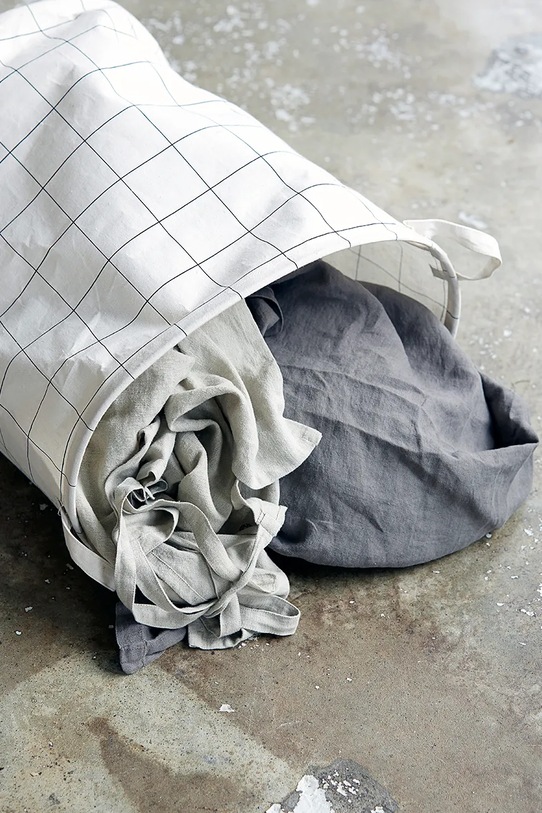 Łazienka House Doctor kosz na pranie 50 x 40 cm 205720421 biały