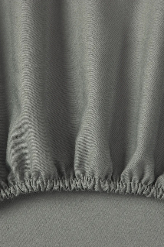 BOSS prześcieradło z gumką bawełniane BEBOSS Khaki 160 x 200 cm 1058808 zielony AA00