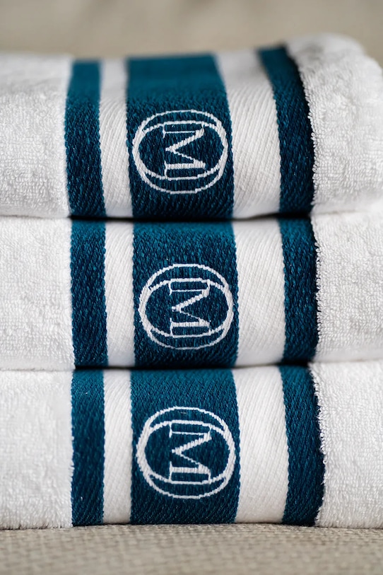 Officine Monogram mały ręcznik bawełniany Monogram Linea 50 x 100 cm MLHAND01 turkusowy