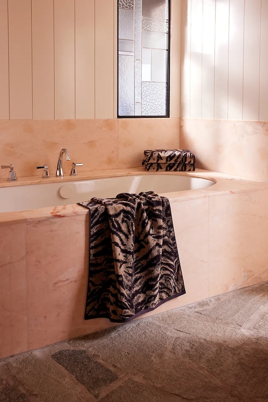 Łazienka Kenzo duży ręcznik bawełniany KFAUVE Naturel 90 x 150 cm 1062868 brązowy