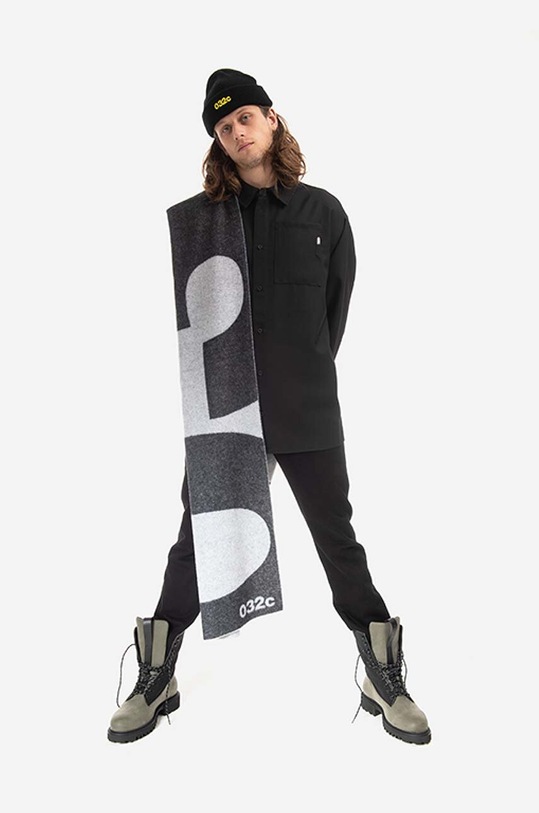 032C wool scarf black FW22.A.4020