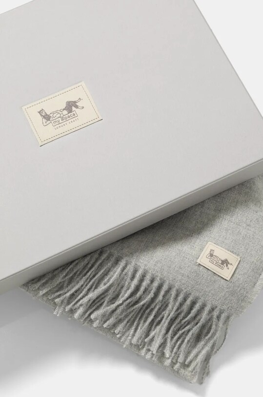 Шерстяной шарф My Alpaca серый THSEST65200