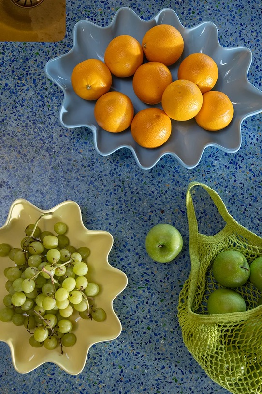 &k Amsterdam Misa na owoce z kamionki 42,5 x 32 x 8 cm niebieski 2838.06