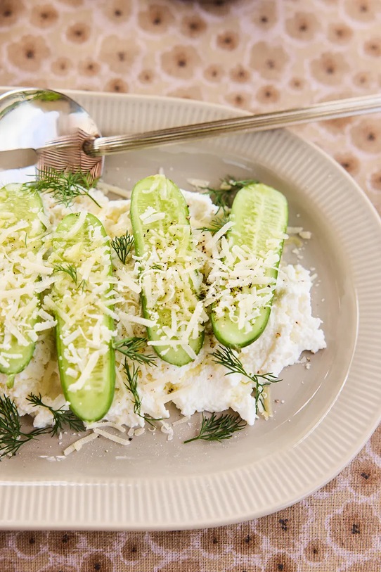 Kuchnia i bar Sagaform talerz do serwowania z porcelany szkliwionej 34 x 20 x 2,5 cm 5018725 beżowy