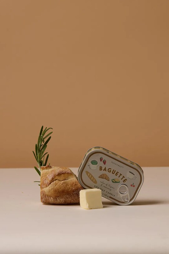 Соєва свічка Paddywax Baguette Printed Tin, Rosemary Thyme127 g барвистий BIS0402EU