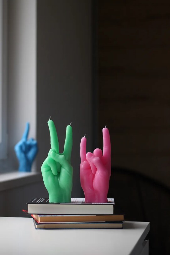 CandleHand świeca dekoracyjna Peace 360 g vic.green zielony