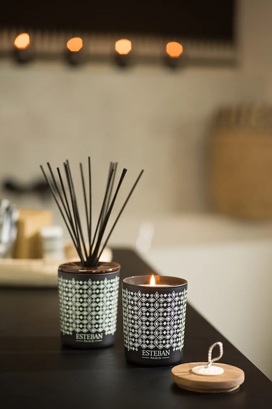 Esteban świeca zapachowa Teck & Tonka 180 g TET.078 multicolor AA00