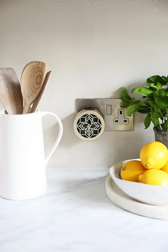 Home SPA Max Benjamin falra szerelhető illatosító Lemongrass & Ginger 15 ml RB.WDEU01 többszínű