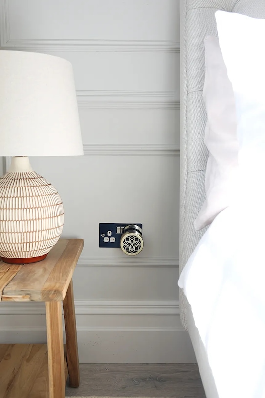 Max Benjamin dyfuzor zapachowy ścienny Acqua Viva 15 ml multicolor RB.WDEU06