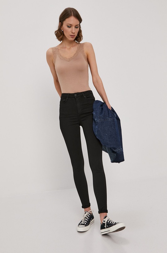 Vero Moda Jeansy 10198520 czarny AA00