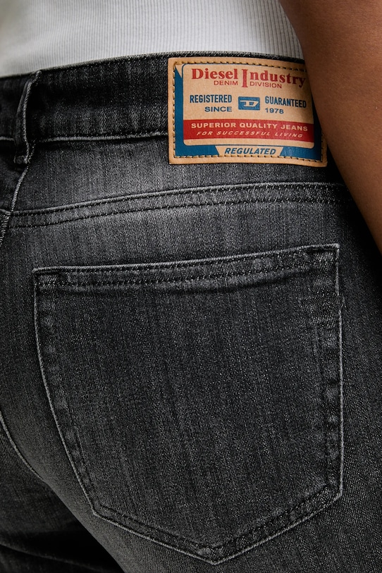 Diesel jeansy 1969 D-EBBEY L.32 czarny A11003.09L98