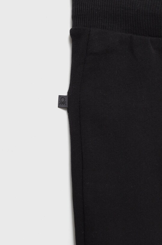 Băieți United Colors of Benetton pantaloni de trening din bumbac pentru copii 3J68CF01P.G.NOS negru