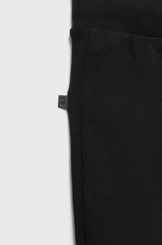 Хлопчик Дитячі бавовняні штани United Colors of Benetton 3J68CF01P.G.NOS чорний