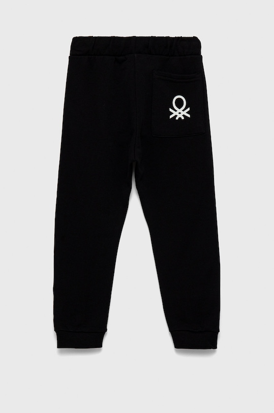 United Colors of Benetton spodnie dresowe bawełniane dziecięce 3J70GF010.P.NOS czarny AA00