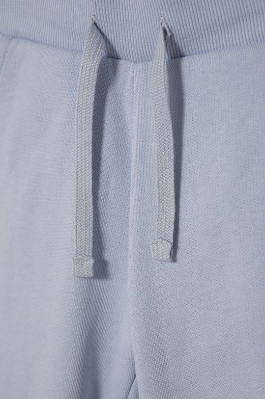 Detské bavlnené tepláky Guess N93Q17.KAUG0.PPYH modrá AA00