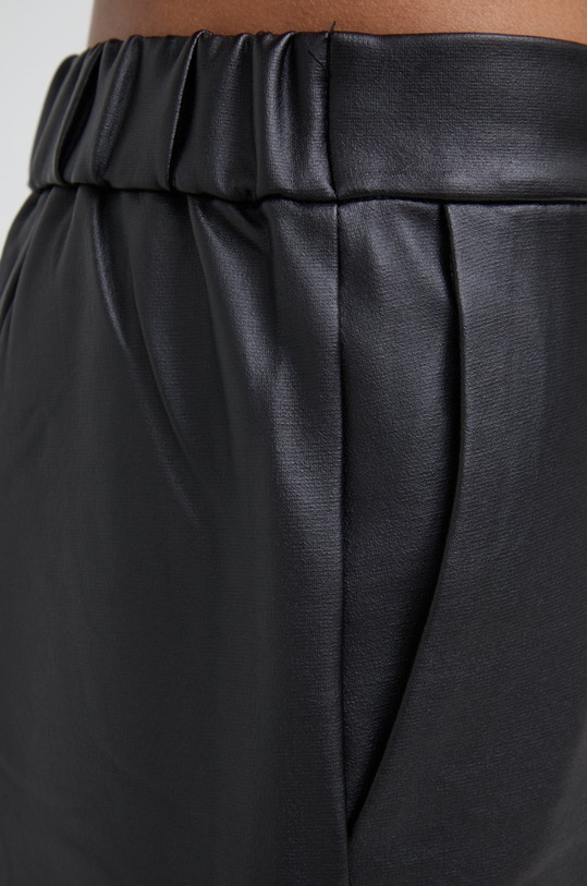 Hlače Vero Moda crna 10267709.Black