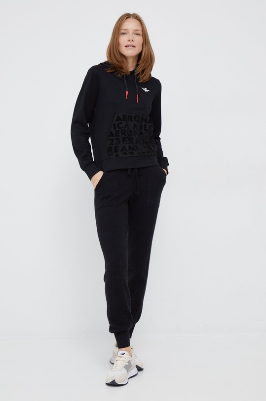 Vero Moda spodnie dresowe 10270495.Black czarny AA00