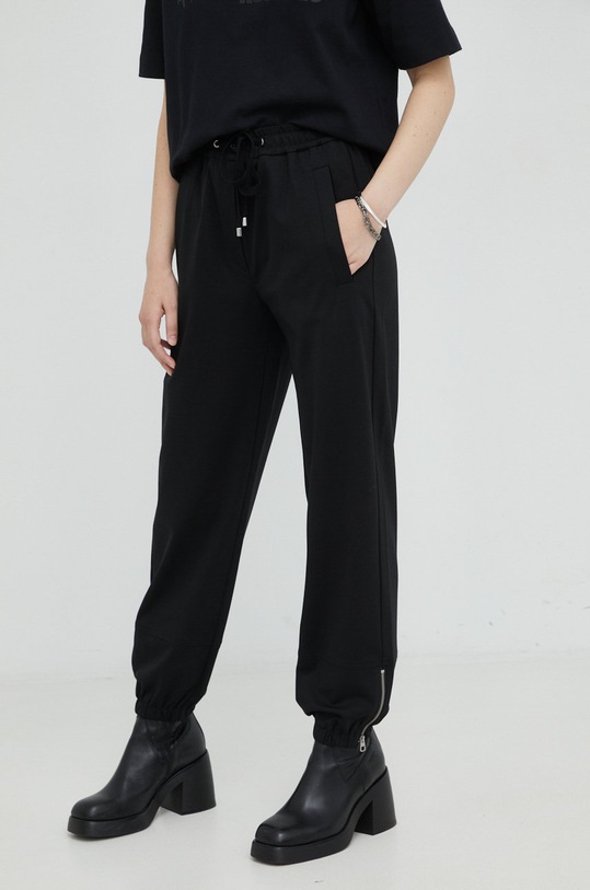 Marc O'Polo spodnie dresowe z elastanem czarny M09411910405