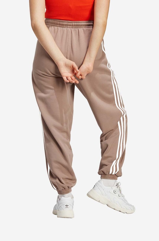 Clothing adidas joggers Jogger IP7139 brown