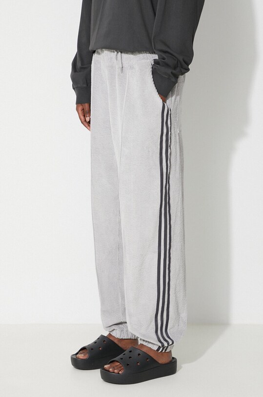 Clothing adidas Originals corduroy trousers HG2524 gray